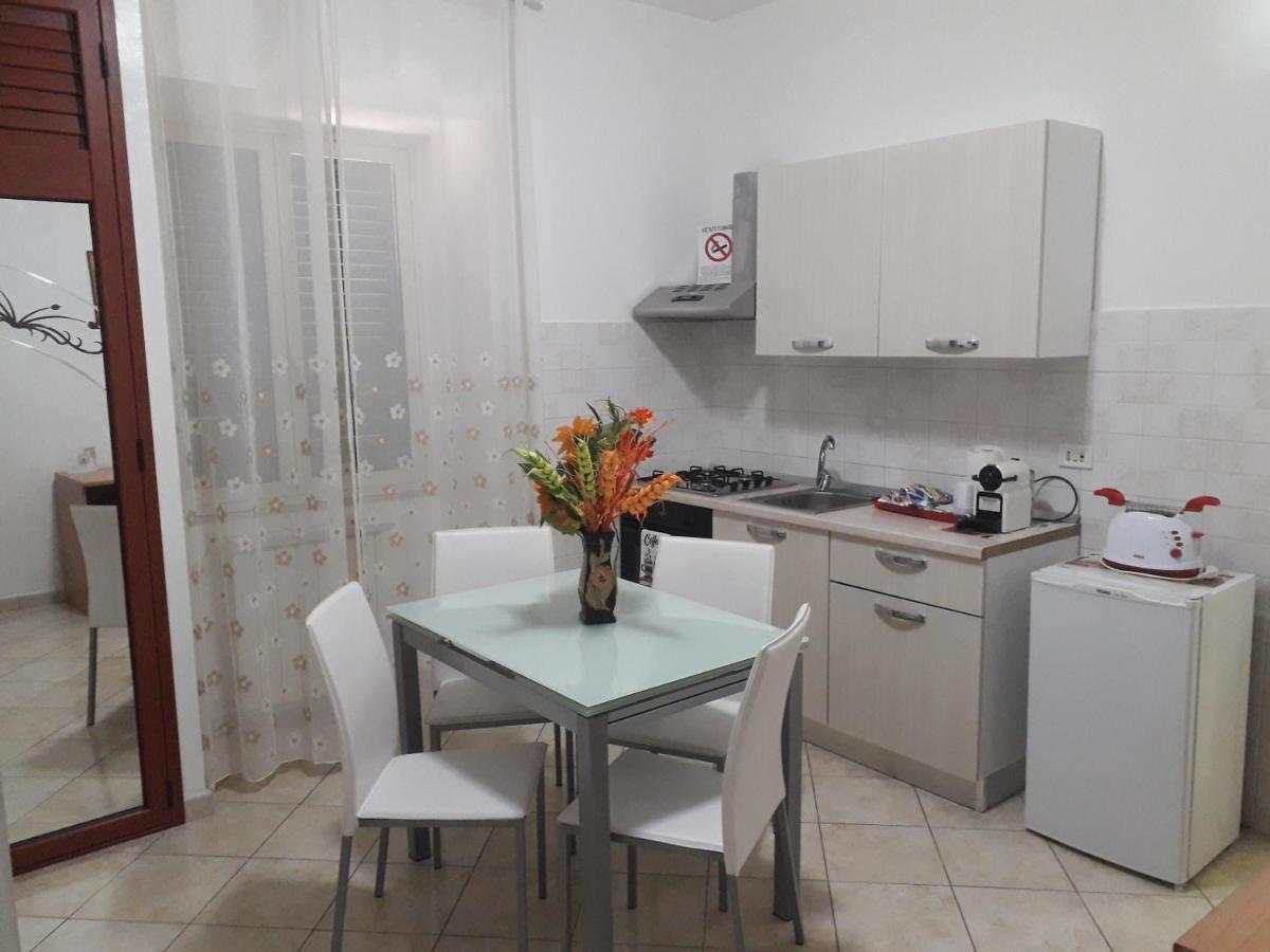 Apartment La Maison Messina Esterno foto