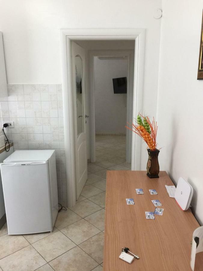 Apartment La Maison Messina Esterno foto